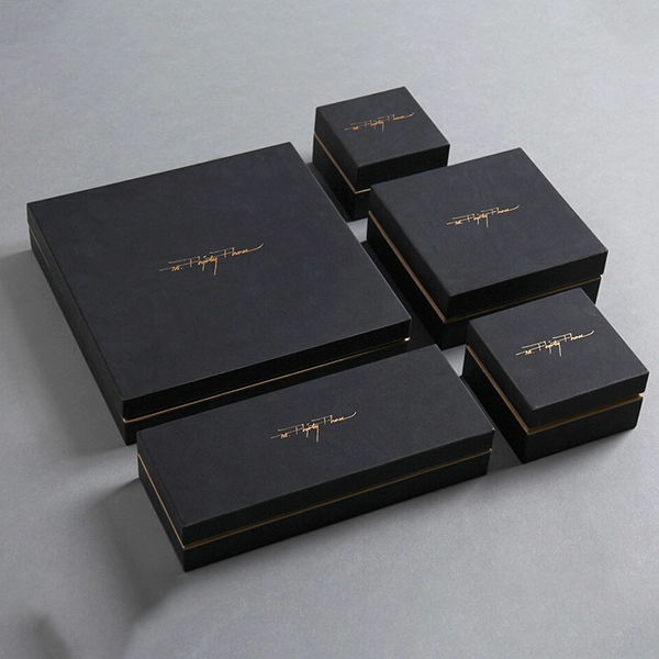 Black Cardboard Boxes Feature Image
